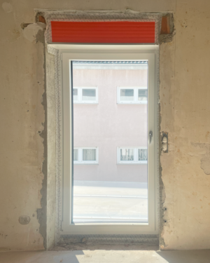 Raum-in-from-kerstin-bertz-helmbrecht-kernsanierung-karlsruhe-einbau-fenster-innen