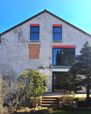 Raum-in-from-kerstin-bertz-helmbrecht-kernsanierung-karlsruhe-fenstereinbau-aussen